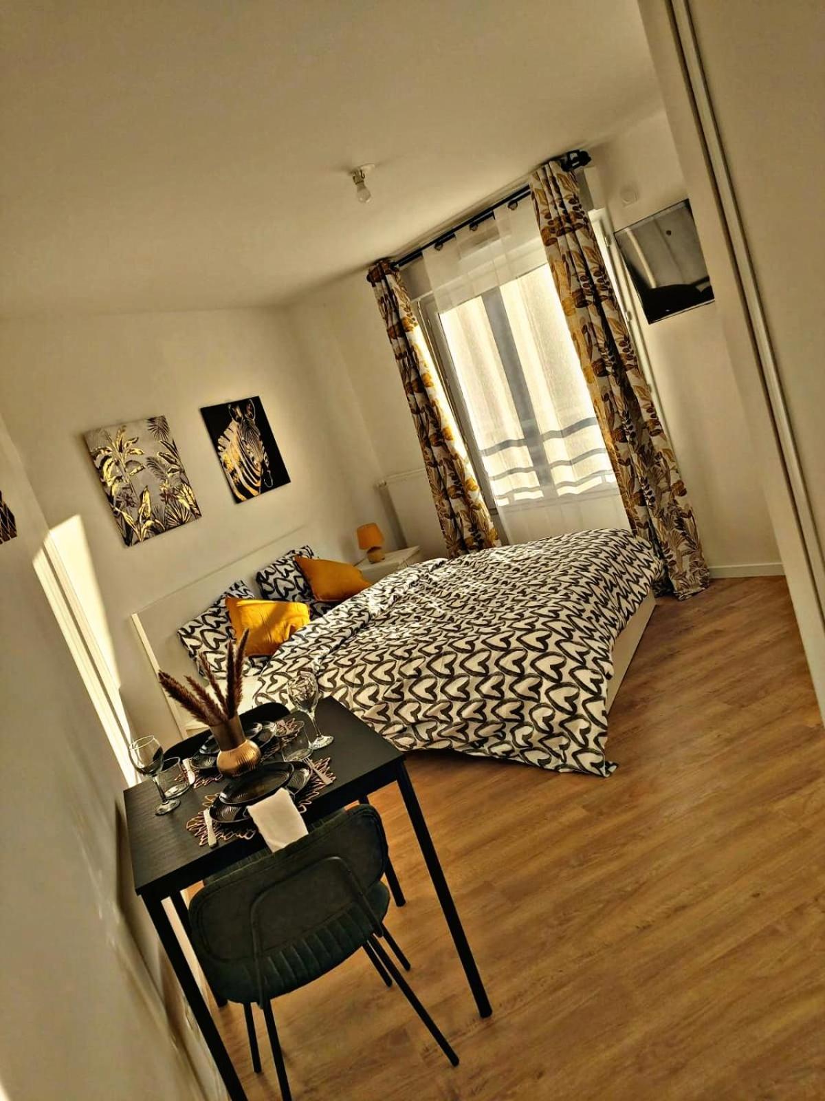 Loft Climatise Parking Gratuit 5Min Gare Daire Le Plessis-Bouchard Dış mekan fotoğraf